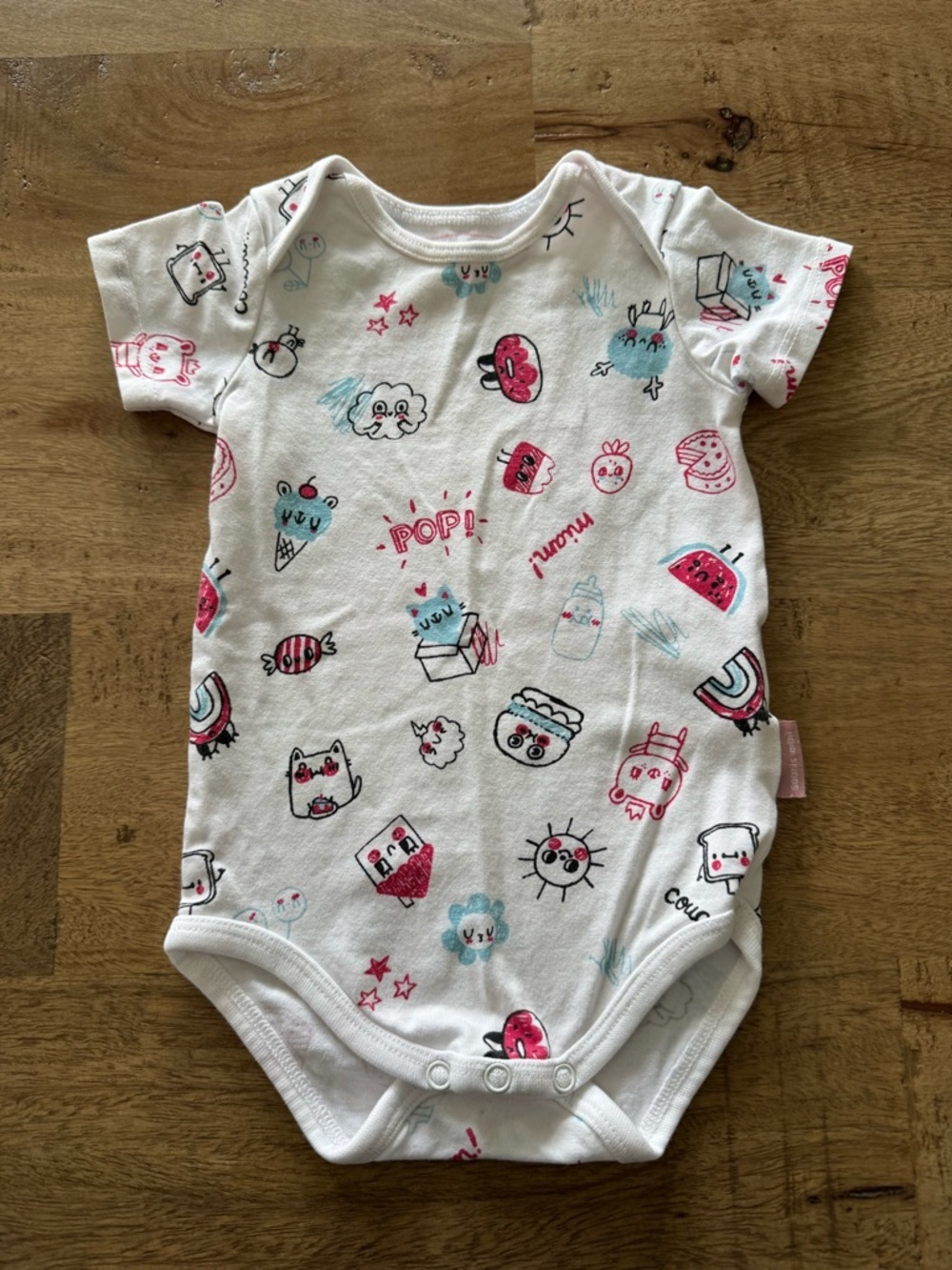 Souris Mini White Cute Character Print One-Piece Bodysuit size 3-6 months